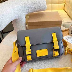 HH Track postman Luxurys Designers Bags Wallets card holder Cross Body tote cards coins mens leather Shoulder Bags envelope purse womens Holders hangbags