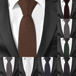 Галстуки -бабочки для мужчин узкая галстука костюма с твердым галстуком галстуки с твердым галстуком.