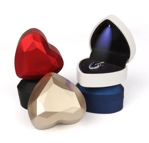 Luxury Heart-Shaped LED Light Wedding Ring Box With Display Storage Jewelry Decoration Pendant Bag Birthday Gift RRE15285