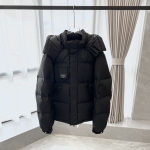 Toppdesigner Vindtät kappa Herrjacka Kvinnor Down Outdoor Sports Huven Varma män Kvinnor Svart fluffiga jackor Letter Tryck Kläder Vintermoderockar