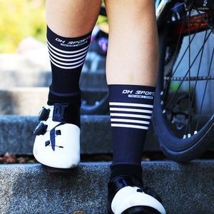 Men's Socks 3 Pairs Unisex Cycling Athletic Striped Middle Tube For Men Women Breathable Sweat-absorbing Sport