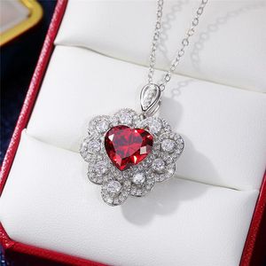 Pendant Necklaces Delicate Heart Necklace Red Pink Yellow CZ For Women Wedding Valentine Day Gifts Nice Luxury Fashion Jewelry