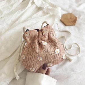 Evening Bags Delicate Handbag Lace Flower Straw Bag Drawstring Bucket Children Woven Shoulder For Summer Camping