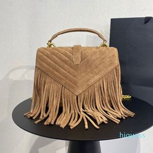 Tassel Messenger Bag quiltad matt läderhandväska kuvert crossbody axelväskor klassisk bokstav gyllene kedja klaff kors kroppsväskor handväskor