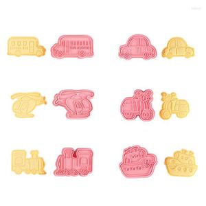 Stampi da forno 6pcs 3D Car Plane Cookie Cutter Stampo per biscotti Treno Veicolo Trasporto Timbro Stampa Sugarcraft Formine per torta fondente