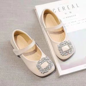 Girls Flats Spring 2023 Fashion Princess Dress Shoes Baby Kids Shoes Patent Brand Mary Jane Rhinestone Pearl Red Shoes Soft Sole