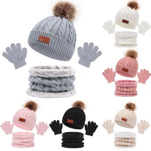Sonbahar ve Kış Şapkaları Eşarplar Eldivenler Setler Düz Renk Örgü Çocuk Şapka Eşarp Eldivenleri Set Peluş Top Bebek Kapağı Yumuşak Ten Dostu Sıcak Moda