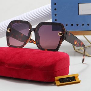 9 Colors Sunglass Luxury Desigener Sunglasses for Women Men Fashion Glasses Gradient Lenses Travel Eyeglasses Ornamental Eye Belts Square Frame High-quality Lens