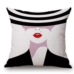 Pillow 2022 Fashion Bella Black White Trendy Zebra Pattern Lady Decorative Pillows Cosmetics Beauty Care Shop Decoration