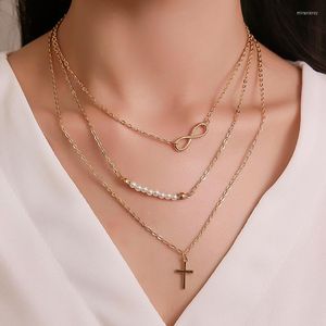 Kedjor Fashion Three Layer Necklace 8 Character Pearl Multilayer Cross Pendant CLAVICLE CHAIN ​​SWEATER smycken