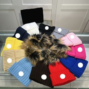 Designer Beanie Kvinnors broderi Badge Men's Winter Warm Beanies Winter Hat Color Black White Blue