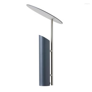 Tischlampen Designer Post moderne Lampe für Wohn-/Modellraumdekoration Chrom LED LED LED LEGING LEGING LETTRAME BEDIDED CAFE CAFE