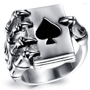 Pierścienie klastra Hiphop Cool Product Poker Spade Ring Factory Cena Biżuteria