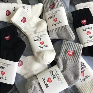 Witner Men Thick Warm Wool Socks Vintage Christmas Sock Heart Bear Embroidery Socks Gift Free size 6Pairs/lot