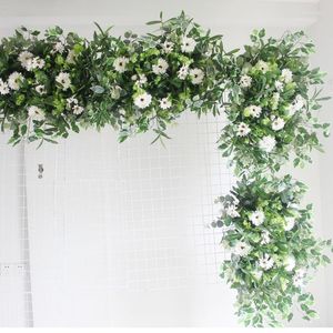 Dekorativa blommor Spr Foilage Bröllopstillfälle Flower Wall Stage Backdrop Artificial Table Runner Arch Floral Wholesale