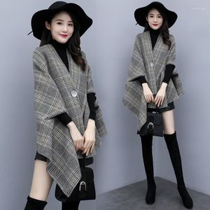 Kvinnors ull kvinnors blandningar 2022 h￶st mode lady tunt sektion pl￤d kappa l￶st fladdermustyp kort stycke ull sjal