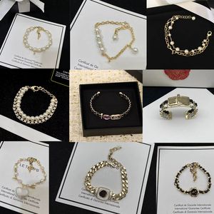 luxury brand designer series 18K gold charm bracelets shining crystal bling diamond pearl shell elegant bracelet bangle party wedding jewelry for women