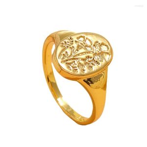 Anéis de casamento de metal colorido de ouro na moda para mulheres esculpidas minimalista de flors retro robustas anel geométrico feminino jóias de festa vintage