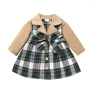コート2022幼児の女の子のドレス冬の暖かい赤と白い格子縞のジャケット弓ベルト長袖ボタントレンチエンドウ