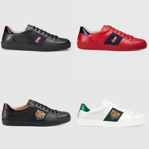 Mens Italy Casual Shoes Women Loafers White Flat Leather Shoes Green Red Stripe Embroidered Tiger Snake Couples Trainers Chaussures 35-46