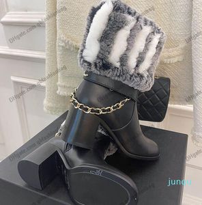 22ss Classic Calfskin Rabbit Hair Womens Ankle Boots With Chain Sheepskin Inner Chunkle Heel Height 3cm/6.5cm Zipper Winter Snow Boots Warm Outdoor Casual Shoes 009