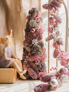 Juldekorationer rosa träd Garland naturlig bunge tallkon dekoration konst fönster restaurang gåva ins ljus lyx