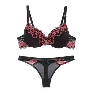 Bras sätter Bras Suit Women's Sexy Lace broderade underkläder andningsbar push up justerbar skönhet tillbaka heta kvinnliga underkläder uppsättningar T220907