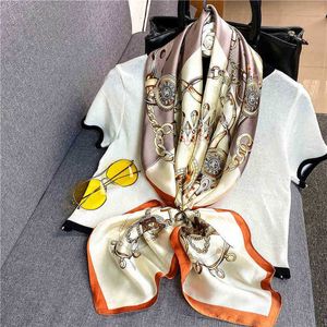 Fabryka online hurtowa zniżki w stylu klasyczny Style wiosenne Nowy Square Korean Dopasowanie Little Fresh Silk Scalit Girl