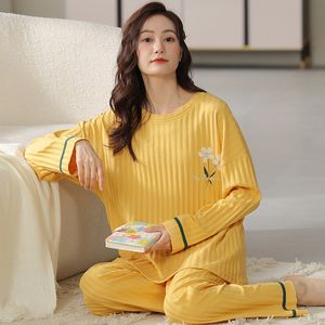 Damen-Nachtwäsche, Sommer-Pyjama-Set aus gestrickter Baumwolle mit Blumenmuster, Damen-Pyjama, elegante Nachtwäsche, Pijama Mujer, Übergröße, Wadenlänge, Hose, Zuhause, 221024