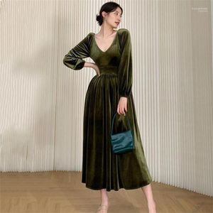 Casual Dresses Autumn Vintage Velvet Women's Dress Winter V Neck Slim Lovar Long Office Lady Thick Velor Plus Size M-6xl