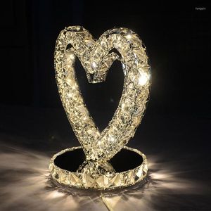 Bordslampor kreativa hj￤rtformade s￤ngsk￥p lampan br￶llop rum romantisk kristalll￤tt kaffekoration skrivbord