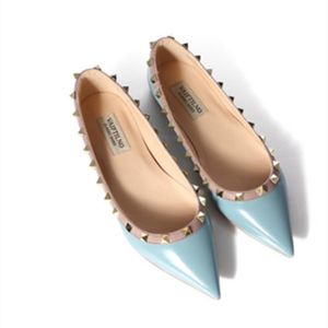 Dress Shoes Lady Shiny Patent Leather Flats With Rivets High Quality Fashion For Spring Pointy Toe Wide Fitting European And American 221024