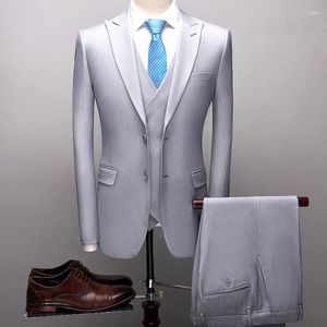 Men's Suits Customized 5 Colors Three Piece Jacket Pants Vest Custom Slim Fit Male Blazer Wedding Groom Tuxedos Men Suit