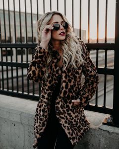 Pelliccia da donna 2022 Moda Streetwear Stampa leopardata Cappotto finto Casual Manica lunga Colletto rovesciato Giacche a punto aperto per le donne