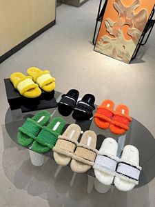 The latest woolen slides slippers for autumn 2022 Three-dimensional logog embroidery technique Size 35-42