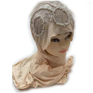 Klädtyg sista design kvinnor muslimska turban afrikansk huvudband halsduk 2022 mode bomull pärlor huvud med hårtillbehör