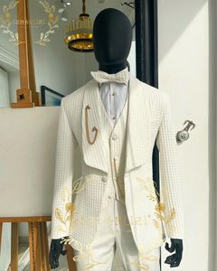 szmanlizi最新の格子縞のデザイン男性のためのアイボリーウェディングスーツ