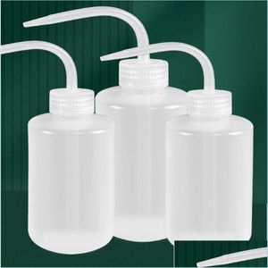 Urządzenia do podlewania urządzenia do podlewania 250/500 ml mini plastikowa roślina kwiat butelek sprayer zakrzywione usta mogą DIY Gardening Transparen DHL2D