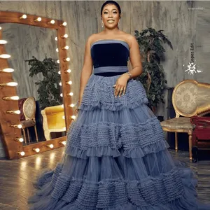 Party Dresses Puffy Tulle Women Aso Ebi Evening Long Ruffled kl￤nningar Stroppl￶s sexig balkl￤nning med frilly skr￤ddarsydd