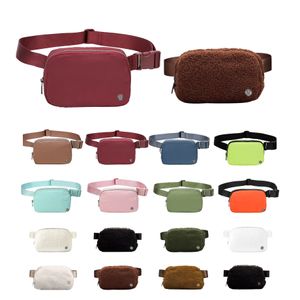 Kadın serseri lulu her yerde polar göğüs crossbody çanta lüks tasarımcı yoga kemer çantası pochette bumbag paketi naylon erkek brandhandbag açık