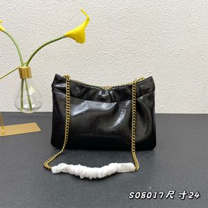 Kvinnans kedjedesigner Bag läder mode tygväskor fällkänsla stor kapacitet metall crossbody axelväskor klassisk handväska axillär handväska 24 cm pochette