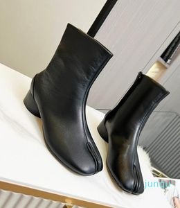 Maison Tabi Ankle Boots 디자이너 4 스티치 Decortique Boot 가죽 패션 여성 Margiela Booties Size 35