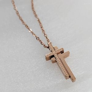 Łańcuchy Unikalny podwójny Jezus Krzyż Rose Gold Kolor Stal Stal Stael Uroki wisienia Choker Naszyjniki Akcesoria biżuterii dla kobiet