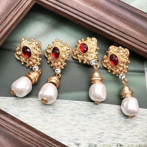 Orecchini a bottone Perle a goccia Gioielli per feste Accessori per temperamento classico strutturato elegante francese