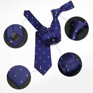 Bow Ties Silk Tie för män Män designer Business Slips Black Blue Man Blouse Wedding Accessories Gravata