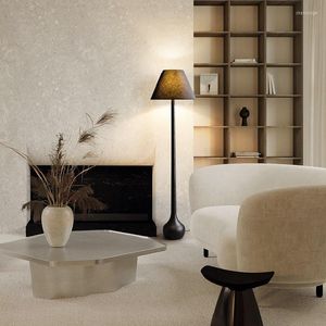 Lampy podłogowe Wabi-sabi lampa prosta japońska i koreańska retro hodowla herbaciana sofa dekoracja sypialni