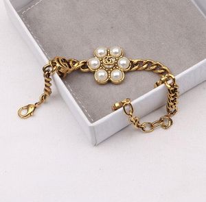 13style Luxury Design Bangles Brand Letter Bracelet Chain Women 18K Gold Plated Crystal Rhinestone Pearl Wristband Link Couple Gifts Jewerlry Accessories