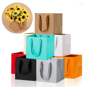 Confezione regalo Sacchetto quadrato di carta Kraft da 1 pezzo con manici Festa di nozze Fiori di caramelle Shopping Abbigliamento Imballaggio Borse multifunzione portatili