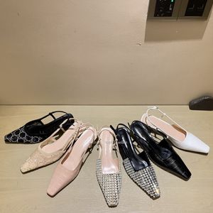 2023 Kadın Slingback Sandalet Pompası Aria Slingback Ayakkabıları, Kristaller Köpüklü Motif Arka Motifi ile Kadın Boyutu 34-40