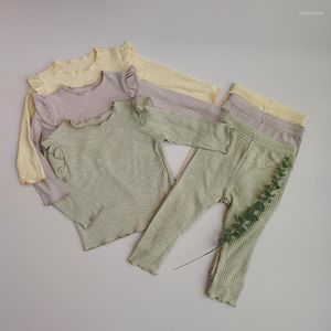 Set di abbigliamento Le ragazze estive vestono maniche volanti Pantaloni lunghi Set vestiti per bambini arricciati Dolce stile principessa Primavera e autunno